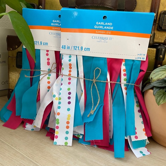 Target Ice cream social birthday party supplies garland - Picture 10 of 10